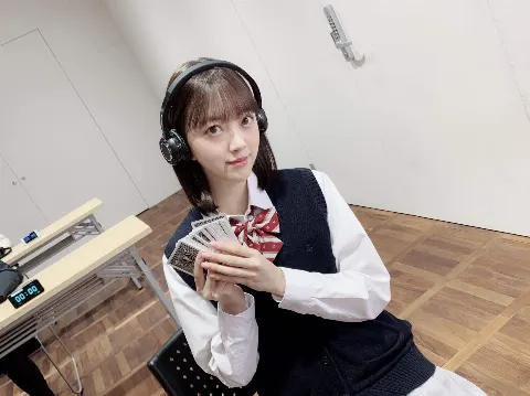 堀 未央奈｜丸メガネ（2020-01-27）｜3枚目