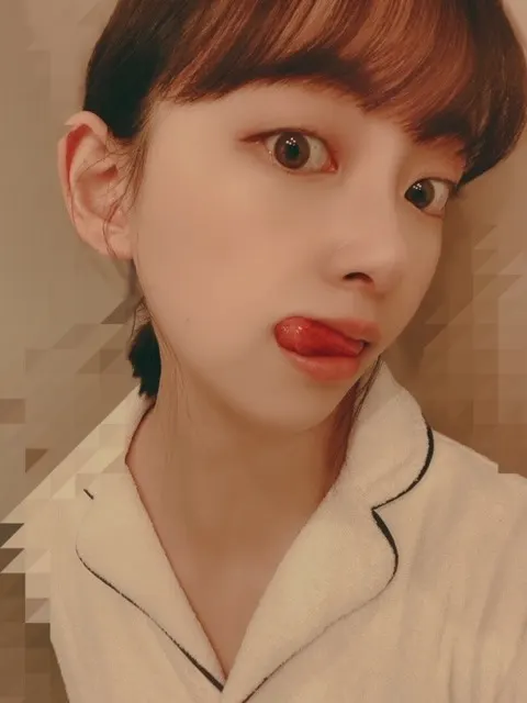 堀 未央奈｜表情筋鍛えましょ（2020-04-20）