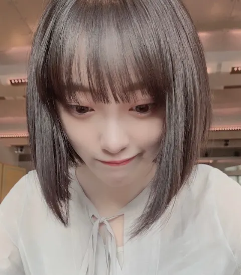 堀 未央奈｜煌めく背中（2020-11-05）｜2枚目