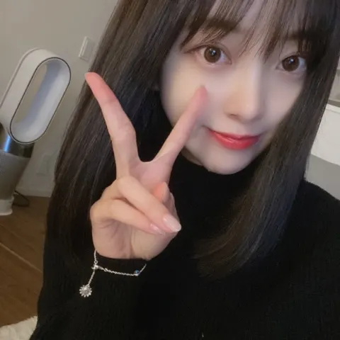 堀 未央奈｜髪切ったのー（2021-01-06）｜3枚目
