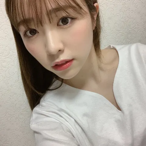 渡辺 みり愛｜緑色の靴下（2020-04-21）｜4枚目