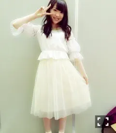 渡辺 みり愛｜人魚の髪飾り（2015-04-10）｜2枚目