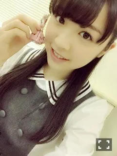 渡辺 みり愛｜緑と黄色の駅（2015-04-18）