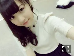渡辺 みり愛｜緑と黄色の駅（2015-04-18）｜4枚目