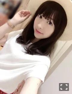 渡辺 みり愛｜金魚鉢に潜る（2016-07-31）｜3枚目