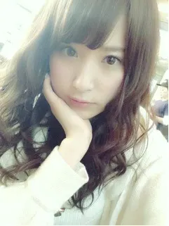 衛藤 美彩｜ 美容院でカラーチェンジッッ。 まひろが可愛くて辛い。   misa♡（2013-03-29）｜3枚目