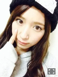 衛藤 美彩｜目だ。目で釣るんだ よ。      misa♡（2013-12-08）｜4枚目