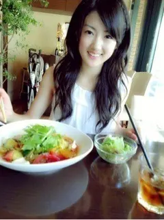 衛藤 美彩｜ 内容盛りだくさんだよー！misa ❤(◕‿◕✿)（2012-08-02）｜3枚目