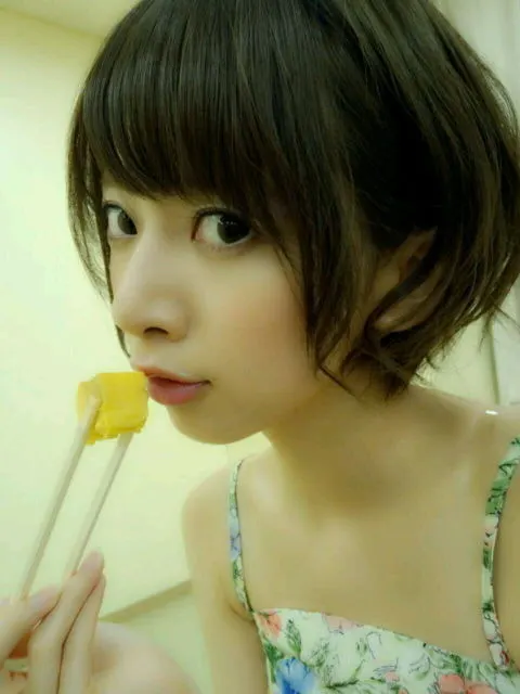 橋本 奈々未｜(´_ゝ｀) 生野菜食べたい（2013-06-27）