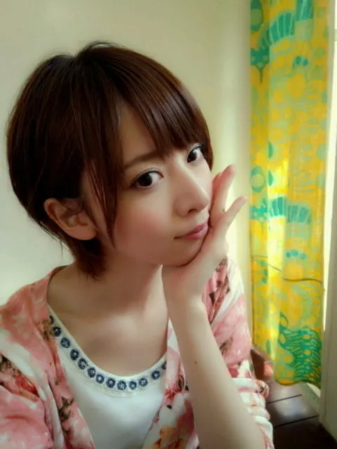 橋本 奈々未｜(´_ゝ｀) もう梅雨ですか？（2013-05-21）