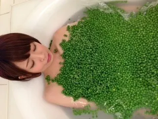 橋本 奈々未｜(´_ゝ｀) 角膜がペリペリっと（2012-12-22）