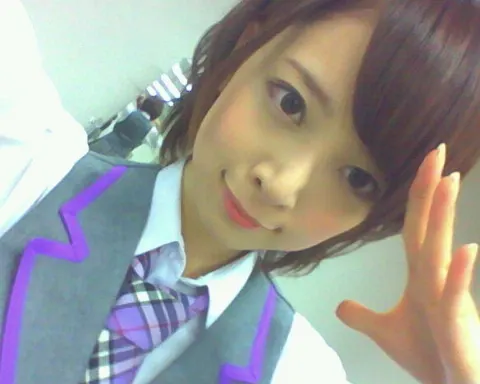 橋本 奈々未｜(´_ゝ｀) 靴を脱いだ（2012-07-07）