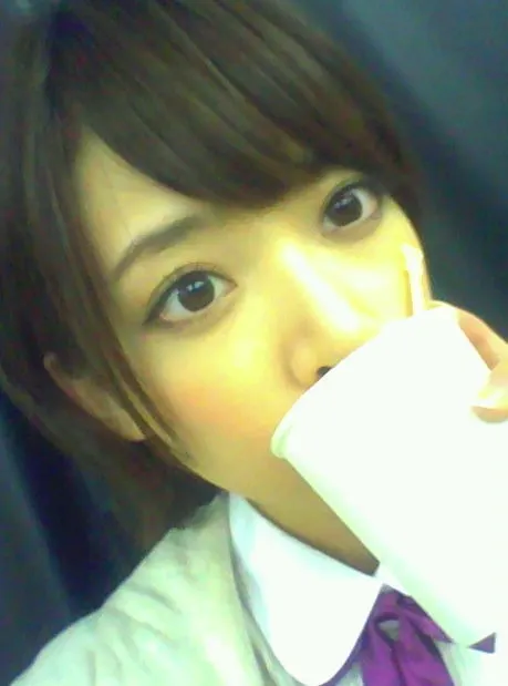 橋本 奈々未｜(´_ゝ｀) 東京の虫、強いな（2012-07-01）