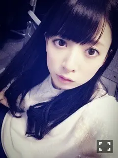 橋本 奈々未｜握手会で、ファンの人が今年 の握り納めって言ってた、何回か 聞いた（2014-12-28）
