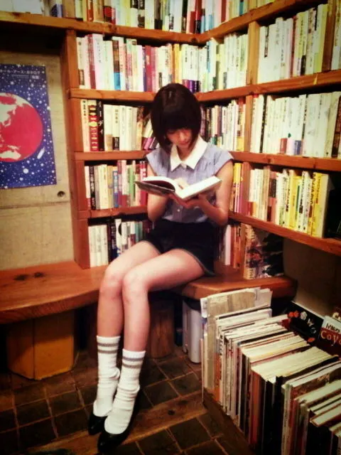 橋本 奈々未｜(´_ゝ｀) あめだけど窓開けっ放しのままに しちゃうんだよねぇ（2014-06-27）