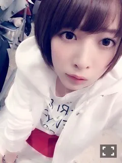 橋本 奈々未｜スタンディングにいきたい（2015-05-07）｜2枚目