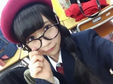 寺田 蘭世｜根、を考えてた入。（2015-04-26）｜3枚目