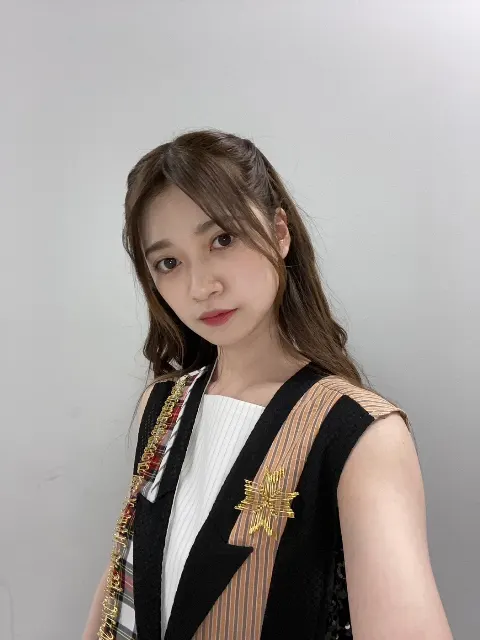 寺田 蘭世｜白（2021-02-22）｜2枚目