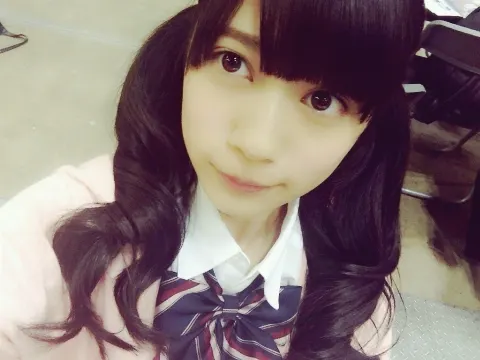 寺田 蘭世｜底から見える✡（2015-02-06）｜3枚目