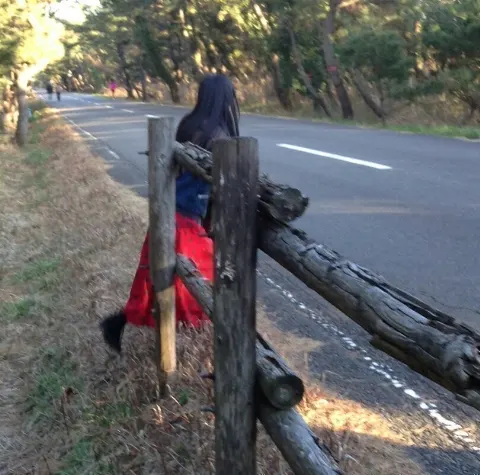 寺田 蘭世｜友達3人（画像が貼りきれま せんでした(｡>_<｡)）（2015-03-27）｜3枚目