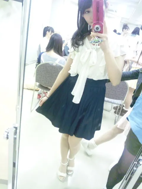 桜井 玲香｜＊東京個握＊（2012-04-01）｜3枚目