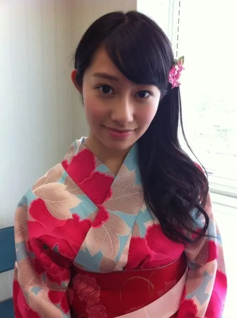 桜井 玲香｜＊あかい華＊（2012-07-22）｜5枚目