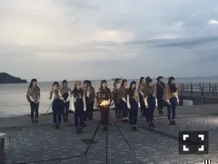 山崎 怜奈｜ブランコ（2016-11-17）｜2枚目