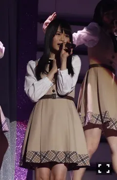 山崎 怜奈｜ポニーテールと、横くるくる（2016-12-09）｜3枚目