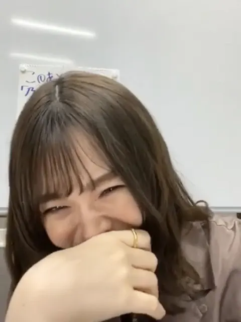 山崎 怜奈｜こげ茶のInstagram（2020-05-29）｜2枚目