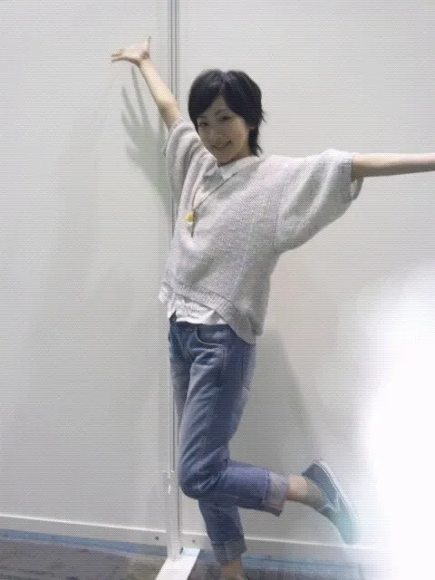 生駒 里奈｜ぐるぐるカーテンの個別握手会終 了です(T▽ T)（2012-04-28）｜4枚目