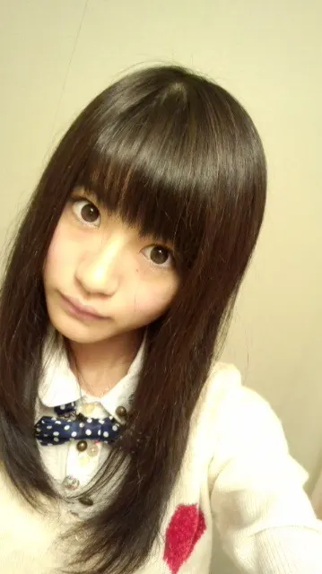 若月 佑美｜畠中『うち、腕太い......( 泣)今日の 服もうでちゃん…（2012-06-03）