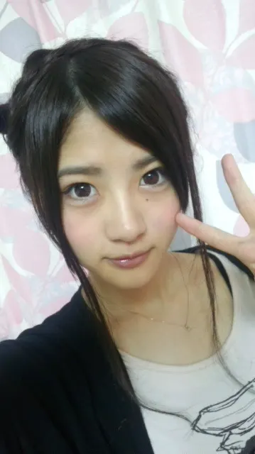 若月 佑美｜cakeを日本語にした。油で揚げた 小パイ。やめてぇえ・゜・( つД｀)・ ゜・（2012-06-09）