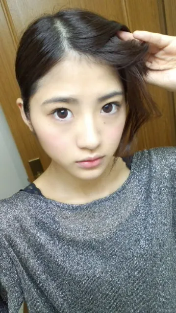 若月 佑美｜生田『これ目が開いてなぁい・゜ ・(つД｀) ・゜・』星野『…（2012-07-06）