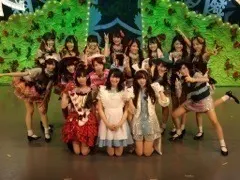 斉藤 優里｜ 女王様鼻に指をいれないでください。（2012-09-11）