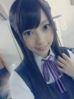 斉藤 優里｜ あの...顔が近いですけど( •ㅈ• )でれ（2012-11-25）｜2枚目