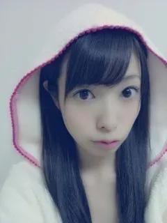 斉藤 優里｜ 今日はケーキ食べたよう。ブラックホールだ。きゃきゃきゃ（2012-11-27）｜2枚目
