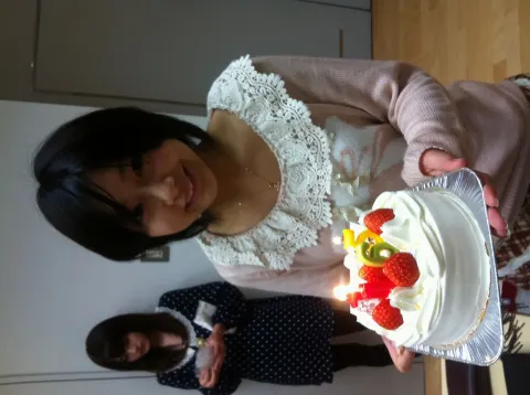 斉藤 優里｜改行出来ないよ。どして？(´･○･`)（2012-01-23）