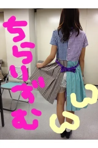 斉藤 優里｜がーるずふぁくとりー キラきら  NEWへあ。（2012-02-05）｜2枚目