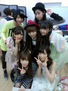 斉藤 優里｜ あれ、眼鏡噛まれてるん...。（2013-02-03）