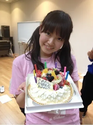 斉藤 優里｜ そろそろサンダルでぴょーんしたくなる（2013-04-13）｜2枚目