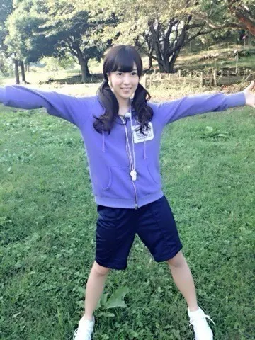 斉藤 優里｜マニキュア落とし忘 れ発見！なににに（2013-10-19）｜2枚目