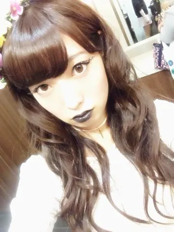 斉藤 優里｜11月だって言うのに 永島は元気に上着を 着ずに過ごしており ます。（2013-11-01）