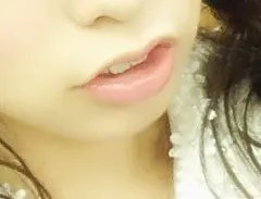 斉藤 優里｜紺のタイツ買ってみ た80でにーる（2013-11-21）
