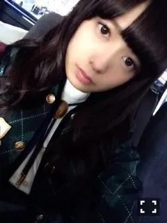 斉藤 優里｜モコモコマフラーの 肌触り（2014-12-18）