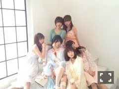 斉藤 優里｜新商品って手に取り たくなるよね（2015-12-15）｜4枚目