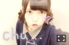 齋藤 飛鳥｜私は最先端の女を見 つけました。最近の 流行りは かっぱ口 …（2013-12-25）｜4枚目