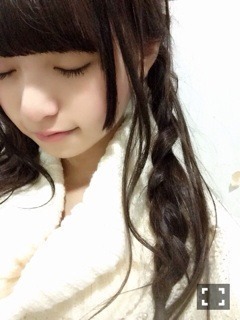 齋藤 飛鳥｜ふと考えた。私はい くつくらい、アイド ル関連のポスターを …（2013-12-30）｜3枚目