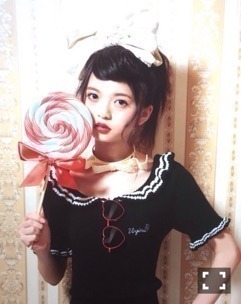 齋藤 飛鳥｜お渡し会。楽天さん チームは松村、樋口 、堀、私の4人♡ な…（2015-01-08）｜3枚目