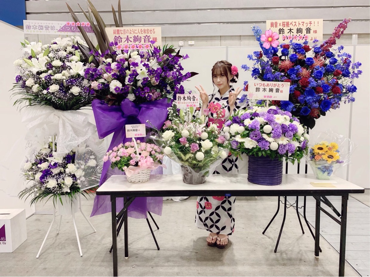 鈴木 絢音｜街へ（2019-08-18）｜3枚目