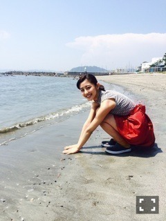 斎藤 ちはる｜怒涛の質問返し！200 〜251！季刊乃木坂。 ジャケ写。(´>∀<｀)ゝ（2014-09-09）｜2枚目